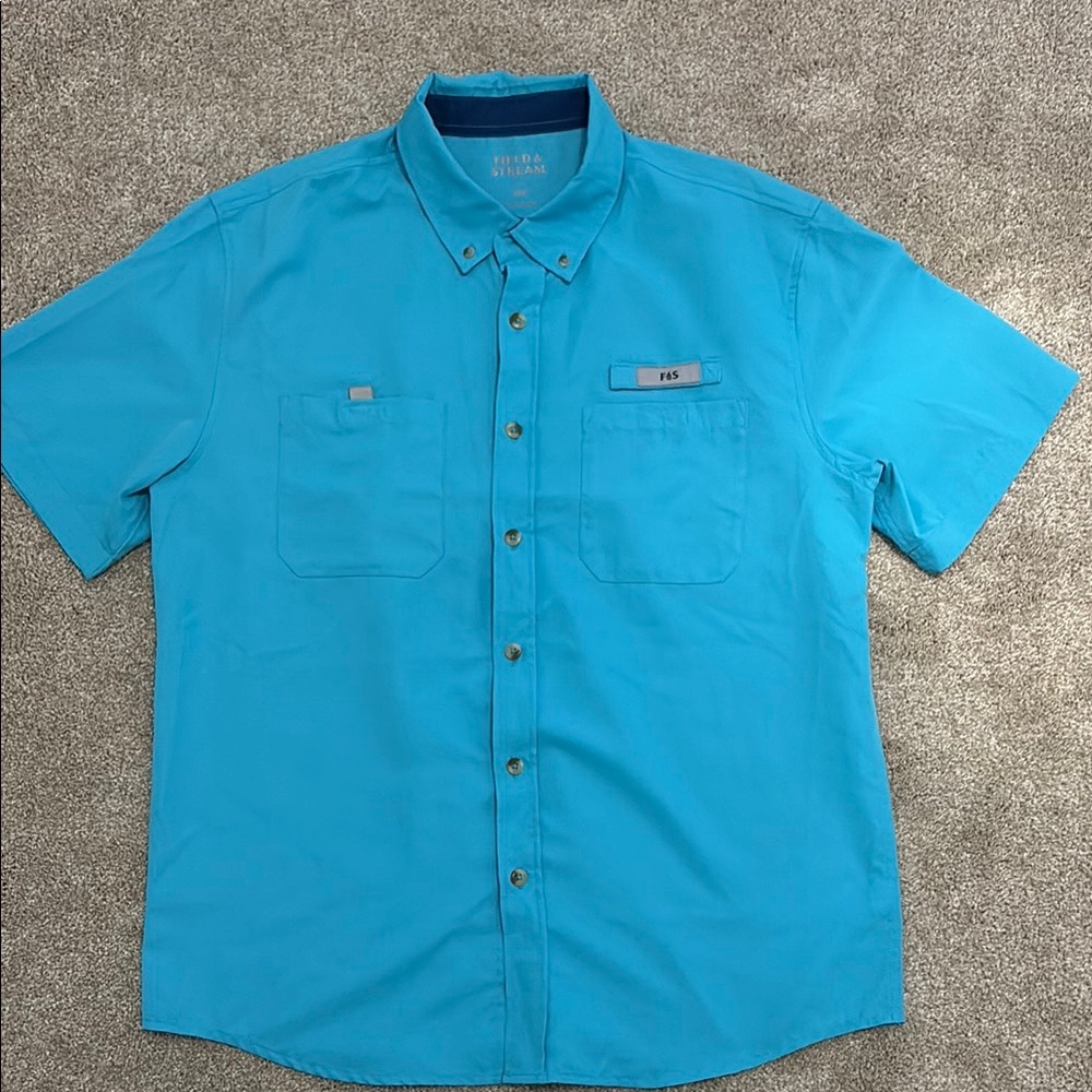 Men’s Aqua Blue Field & Stream Lightweight Button Down T-Shirt Medium